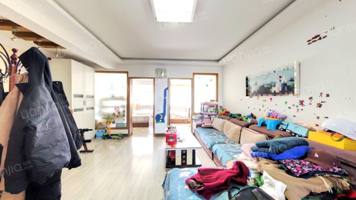 黎明山庄二手房实景图