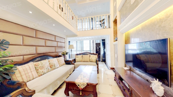 荷里活二手房实景图