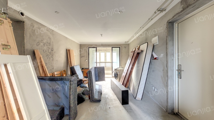 信达公园里三期二手房实景图