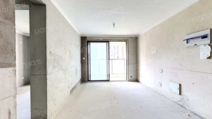 红星天铂二手房实景图