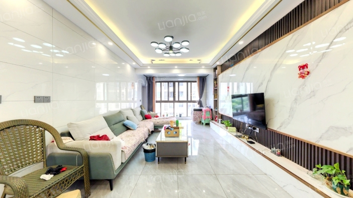 俊豪城西区二手房实景图