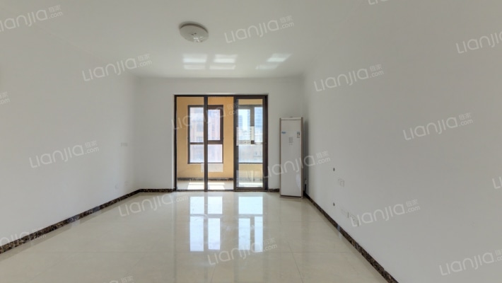 龙湖锦艺城洋房组团二手房实景图