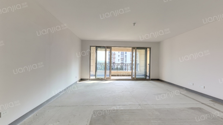 复地御钟山三期二手房实景图