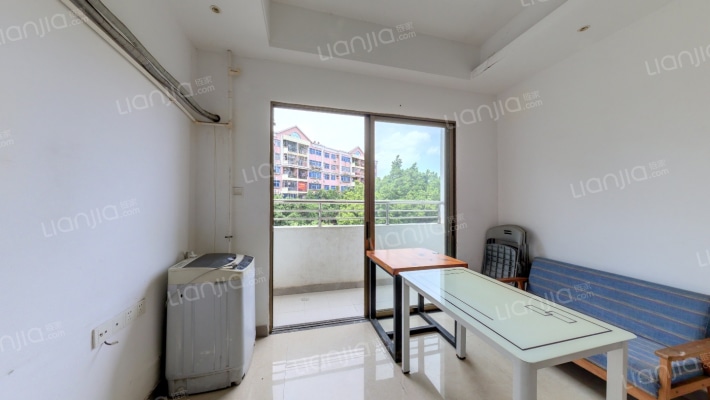 新地广场二手房实景图