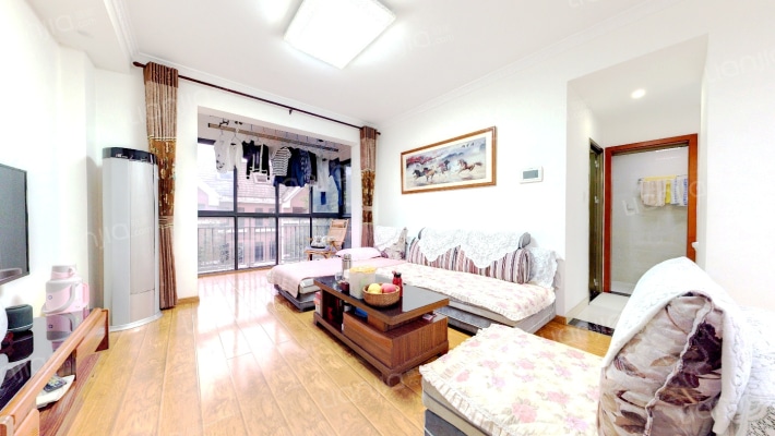 悦水蓝山二手房实景图