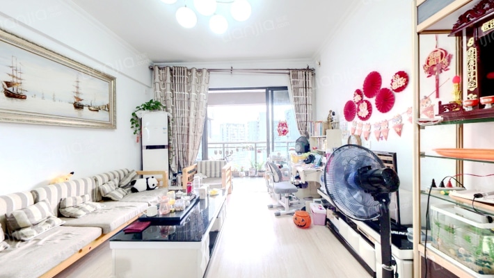 睿智华庭二手房实景图