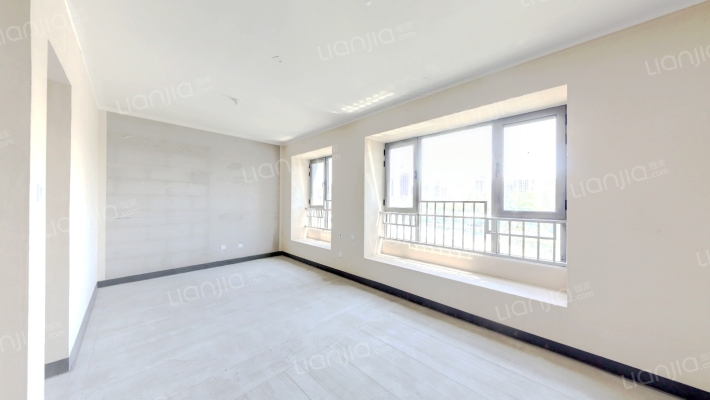 中建展望名苑二手房实景图