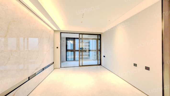 万科朗拾雨核二手房实景图