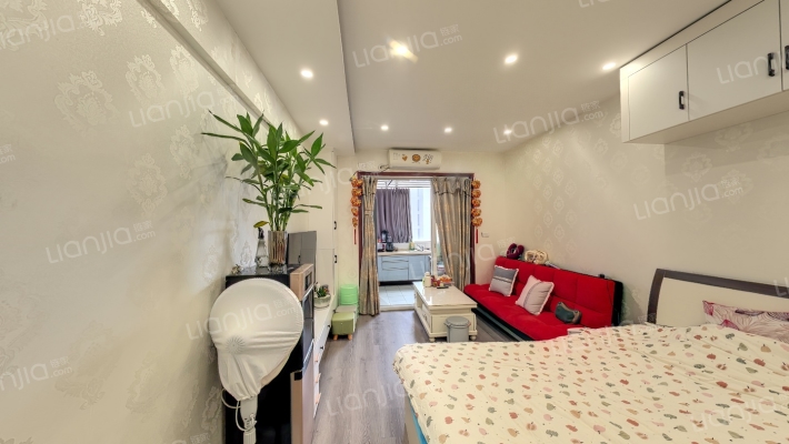 五岳国际二手房实景图