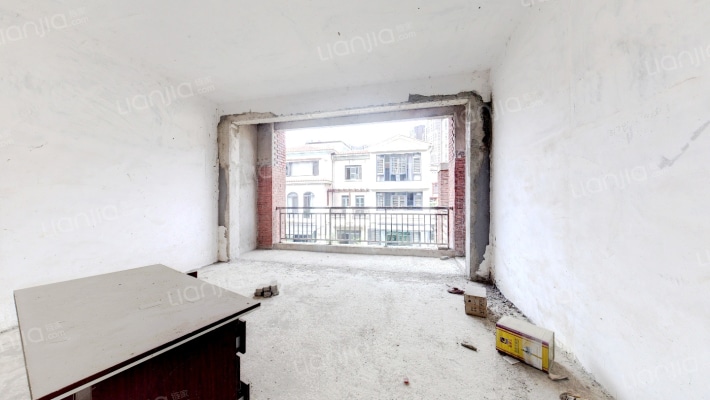 中天英伦77二手房实景图