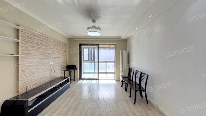 绿地东上海三期二手房实景图