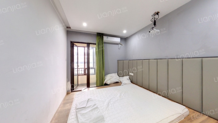 龙湖U城听蓝湾二手房实景图