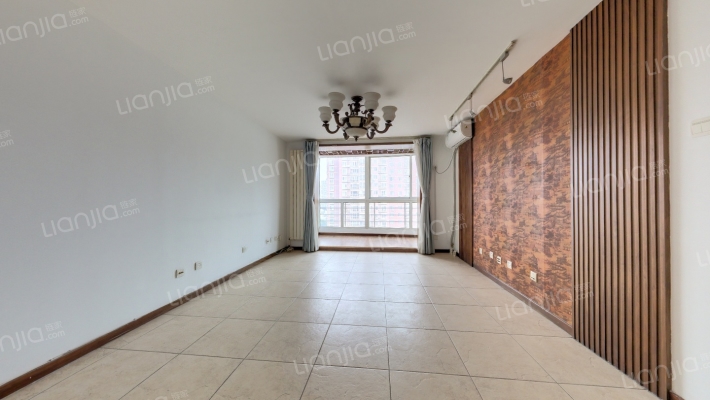 尚西泊图二手房实景图