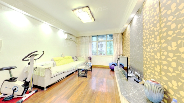 荣军医院生活小区二手房实景图