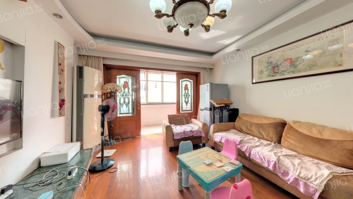 嘉钟花苑二手房实景图