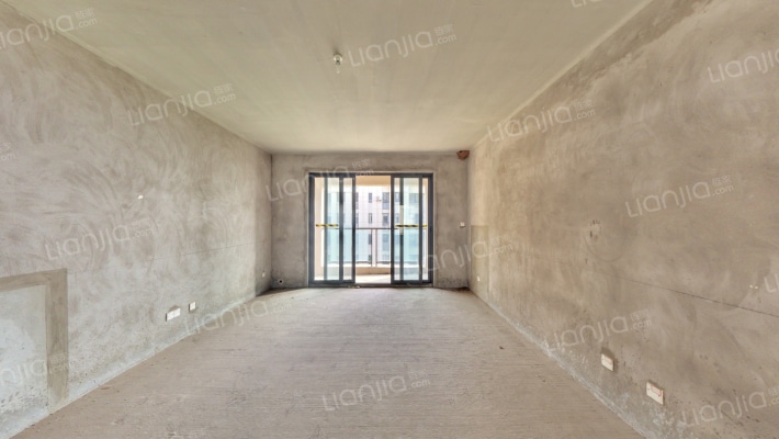 保利山庄海棠二手房实景图