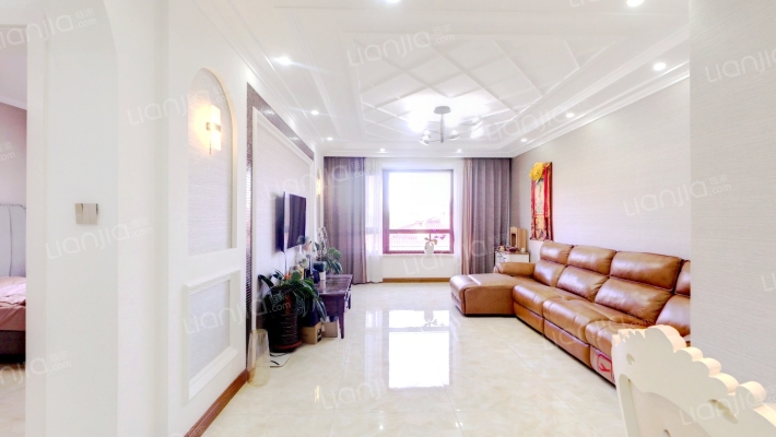 伟峰东樾西区二手房实景图