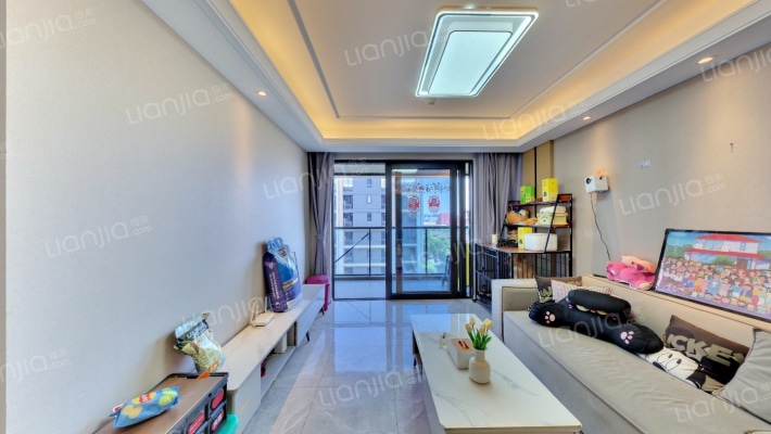 春月江澜湾二手房实景图