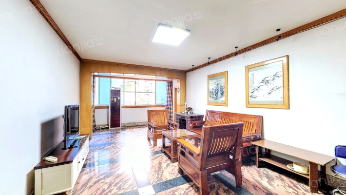 美专校街二手房实景图