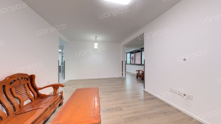 滨江东路228号二手房实景图