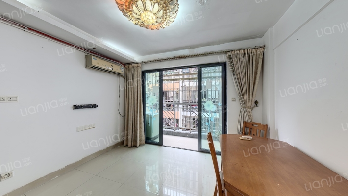 叠美居二手房实景图