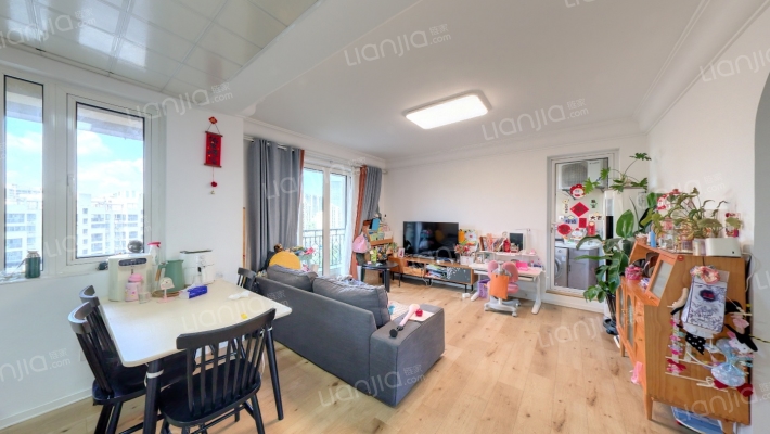 绿城蓝庭东区二手房实景图