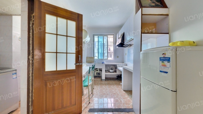 颜港北村四区二手房实景图