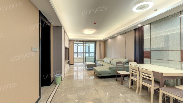 世茂璀璨滨江二手房实景图