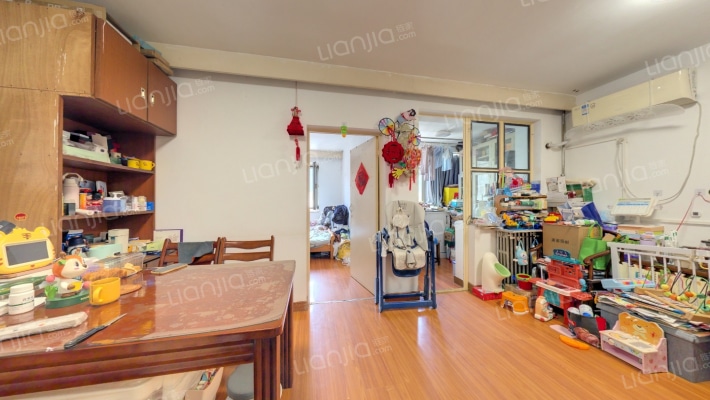 老年医院家属楼二手房实景图