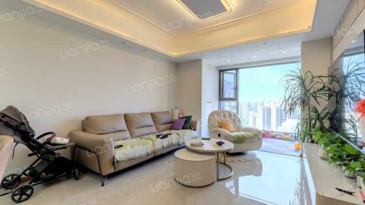 蓝润春风屿湖二手房实景图