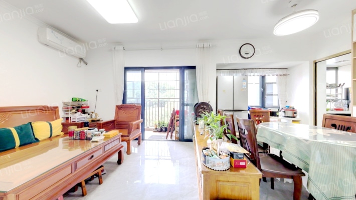 公园花半里二手房实景图