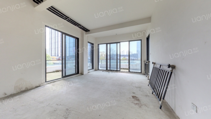 麓府大院藏月二手房实景图