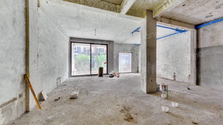 中旅蓝爵二手房实景图