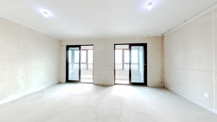 旭辉滨湖江来一期二手房实景图