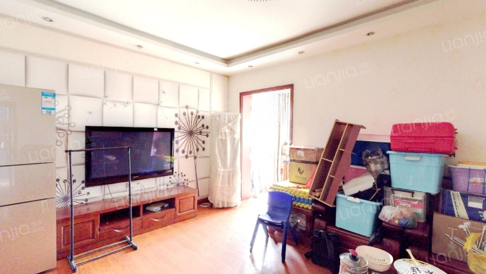 伴山名都二手房实景图