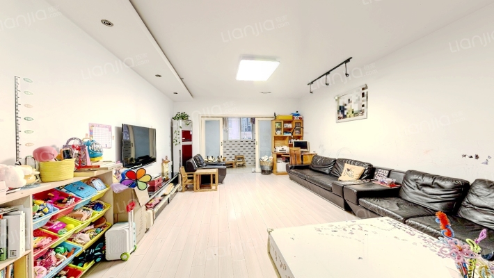 雅仕居二手房实景图