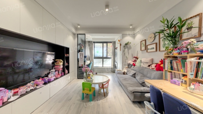 浦江世博家园八街坊二手房实景图