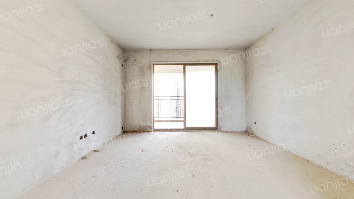 龙光城北四期二手房实景图