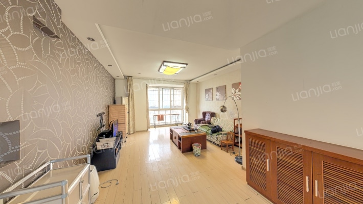 阳光嘉园2期二手房实景图