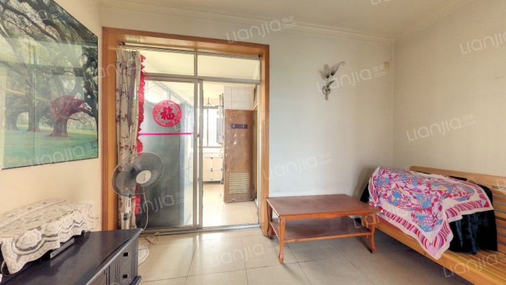 新鸿社区二手房实景图