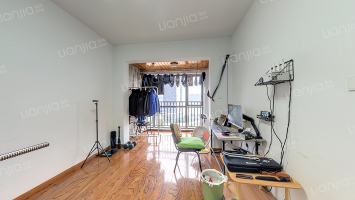 融汇半岛水晶公馆二手房实景图