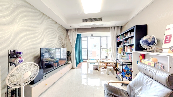 悦江上品苑二手房实景图