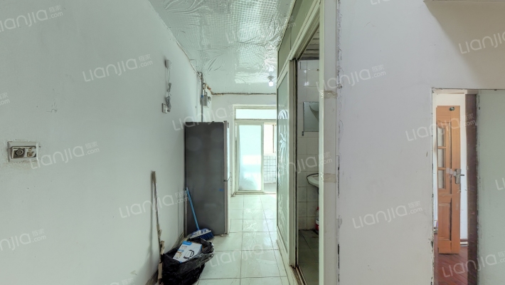 顺通社区二手房实景图