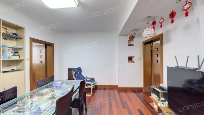 荣耀花园二手房实景图