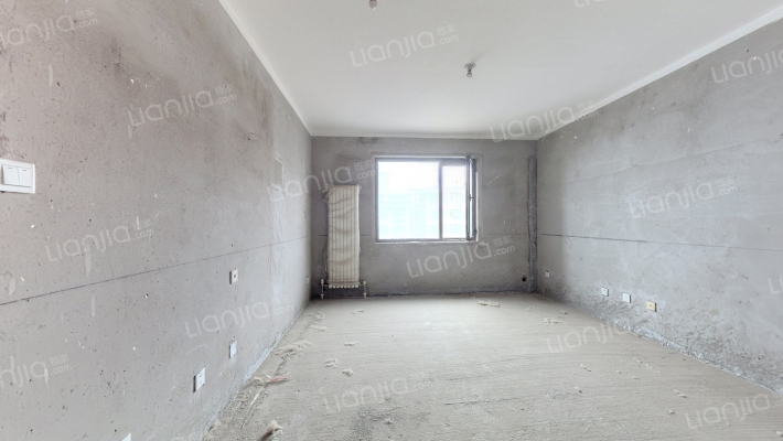 金锣湾鸿福园二手房实景图