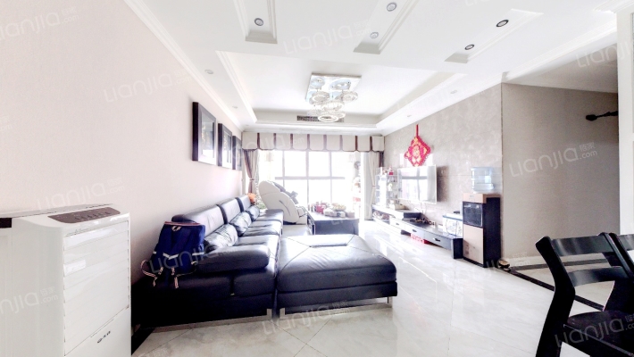 保利香樟郡二手房实景图