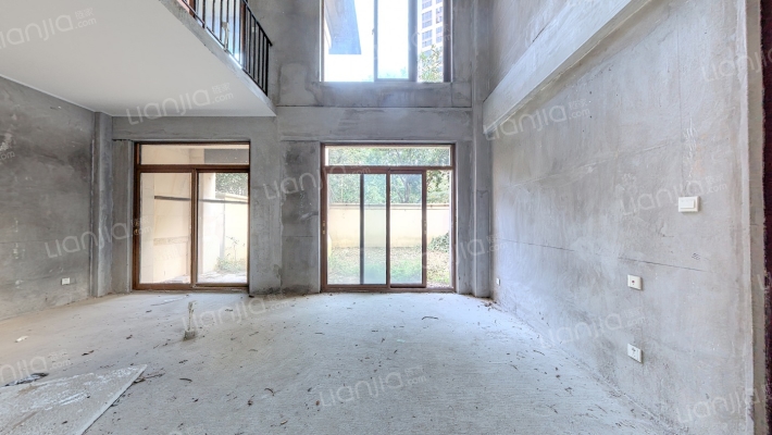 金辉十六山房二手房实景图