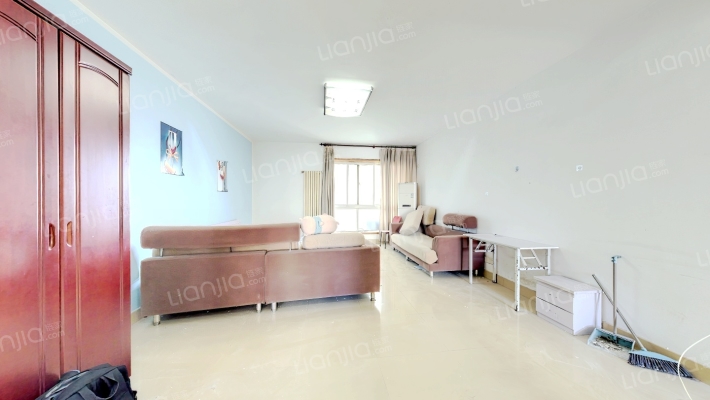 海信公寓二手房实景图