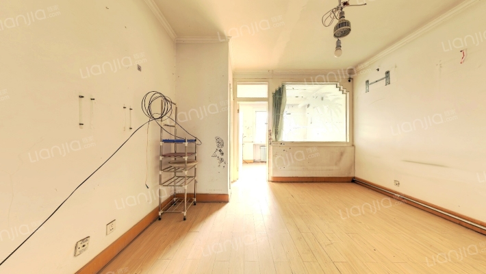 中建八局宿舍二手房实景图