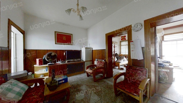 西书院社区健身楼院二手房实景图